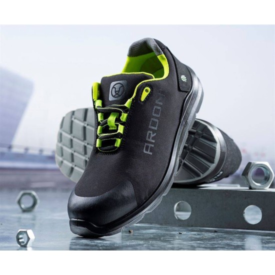 Pantofi de protectie sport softshell impermeabil S1P Negru Pantofi de protectie sport softshell impermeabil S1P Negru