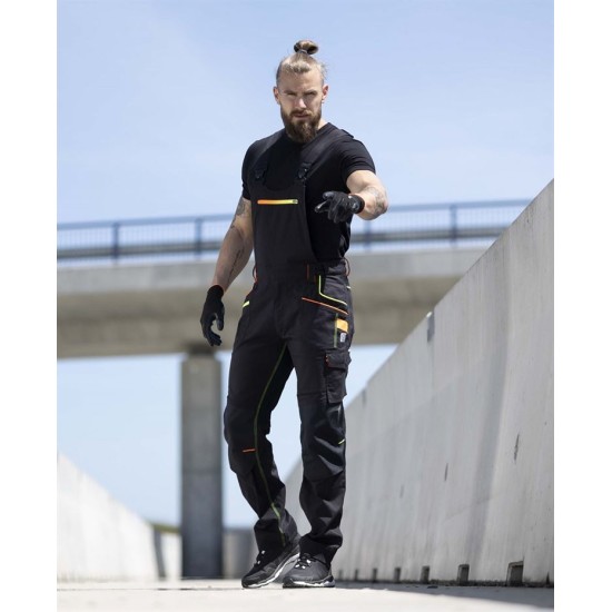 Salopeta cu pieptar strech, material durabil si comod, slim fit, negru Salopeta cu pieptar strech, material durabil si comod, slim fit, negru