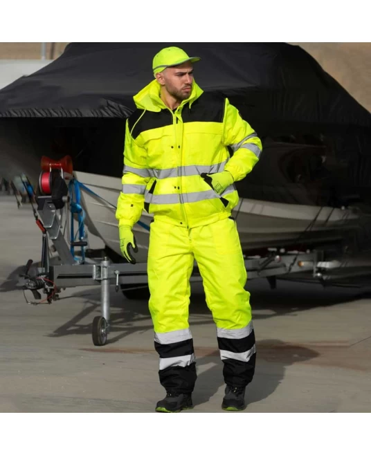 Costum vatuit HiVis impermeabil (salopeta cu pieptar + jacheta), galben reflectorizant Costum vatuit HiVis impermeabil (salopeta cu pieptar + jacheta), galben reflectorizant