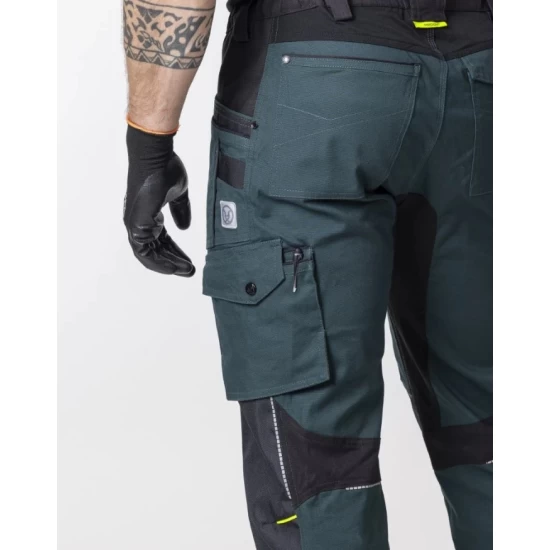 Salopeta cu pieptar 4xstretch premium slimfit, verde Salopeta cu pieptar 4xstretch premium slimfit, verde
