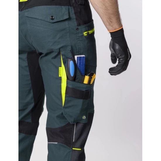 Salopeta cu pieptar 4xstretch premium slimfit, verde Salopeta cu pieptar 4xstretch premium slimfit, verde