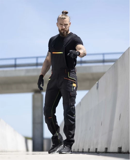 Salopeta cu pieptar stretch, material durabil si comod, slim fit, negru Salopeta cu pieptar stretch, material durabil si comod, slim fit, negru