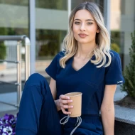 Tunica femei confortabila si moderna, cu 2 buzunare, bleumarin