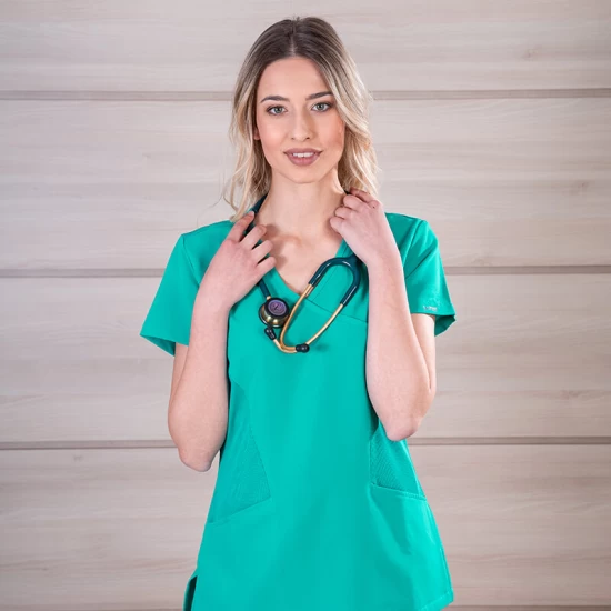 Tunica femei confortabila si moderna, cu 2 buzunare, verde Tunica femei confortabila si moderna, cu 2 buzunare, verde